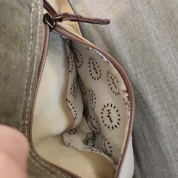 Myra leather star crossbody bag - Picture 7 of 16